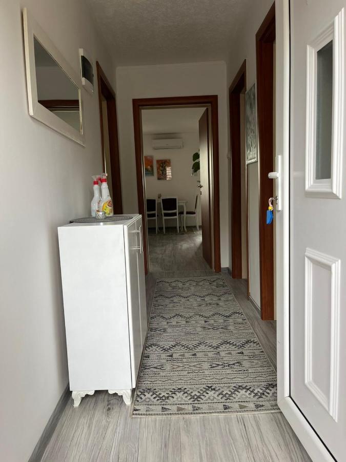 Apartman Salus Tuzla Bagian luar foto