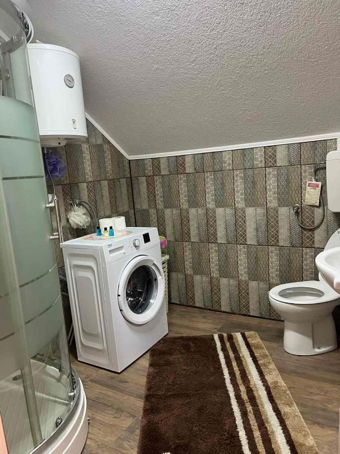 Apartman Salus Tuzla Bagian luar foto